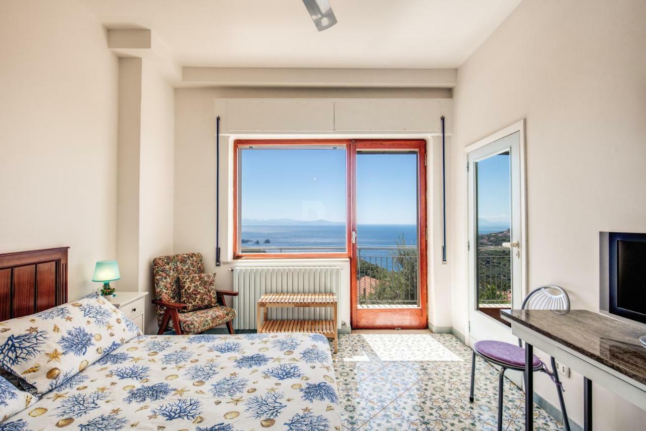 Geca'S House - Panoramic Sea View Studio มัสซาลูเบรนเซ ภายนอก รูปภาพ