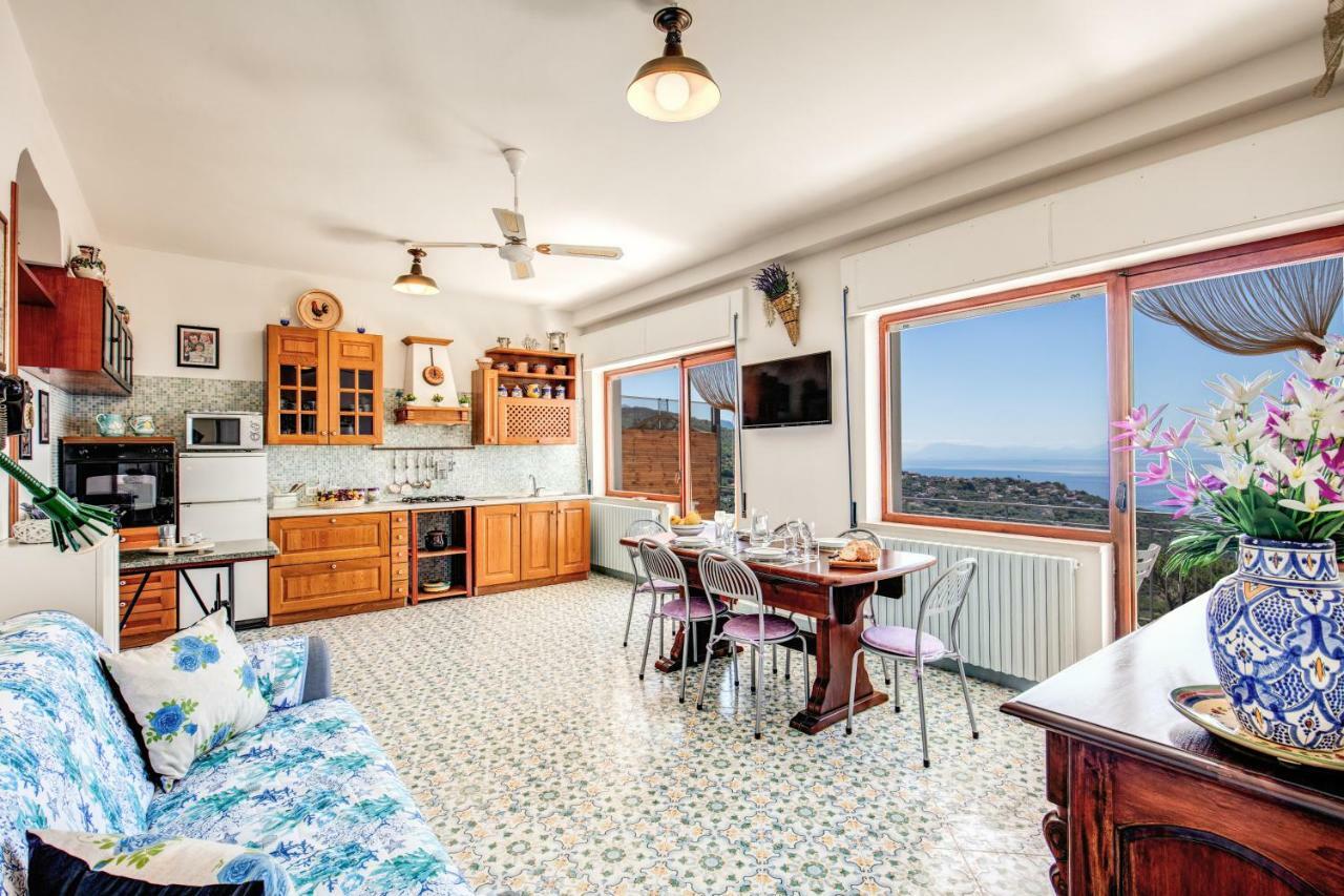 Geca'S House - Panoramic Sea View Studio มัสซาลูเบรนเซ ภายนอก รูปภาพ