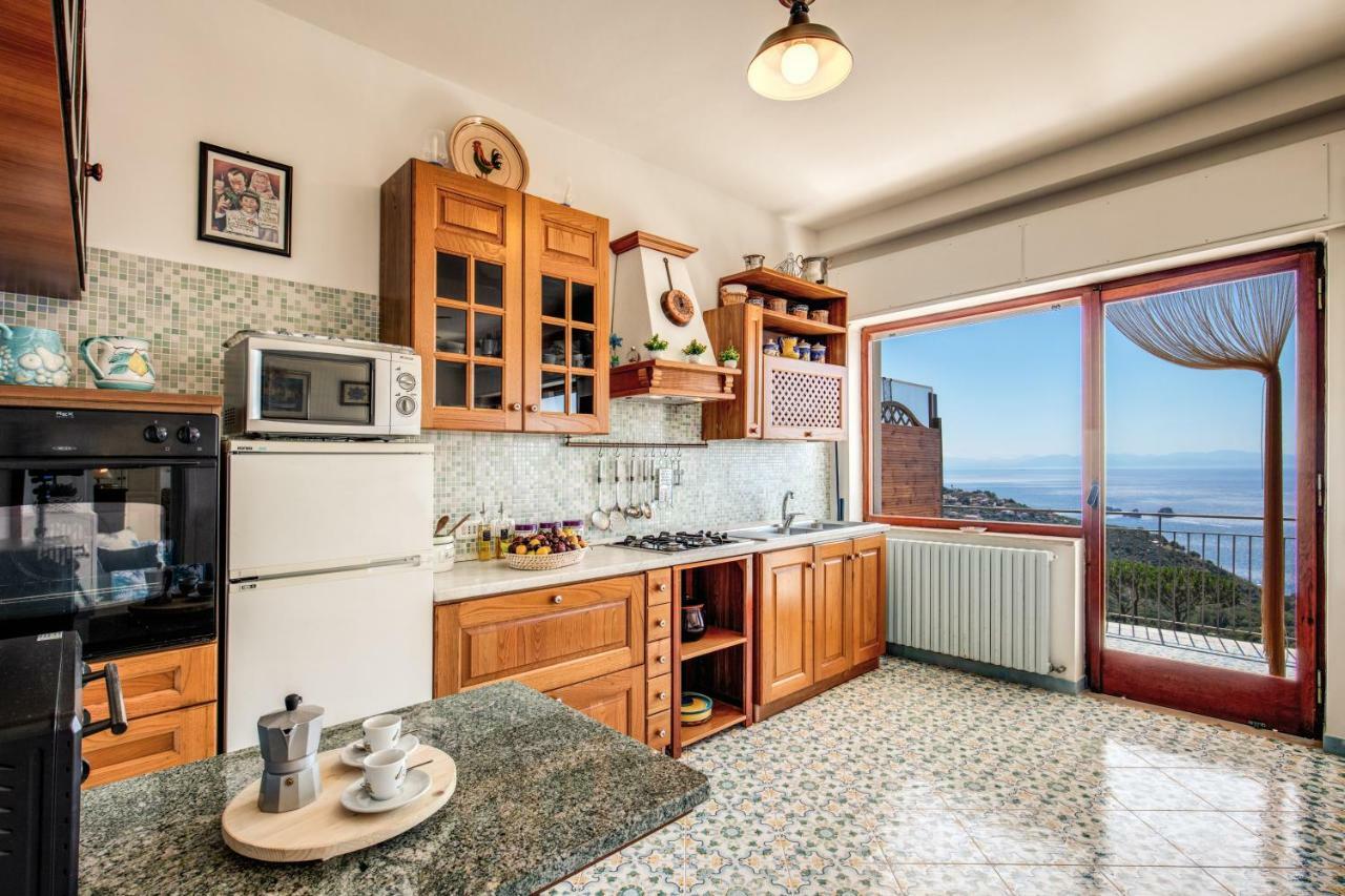 Geca'S House - Panoramic Sea View Studio มัสซาลูเบรนเซ ภายนอก รูปภาพ